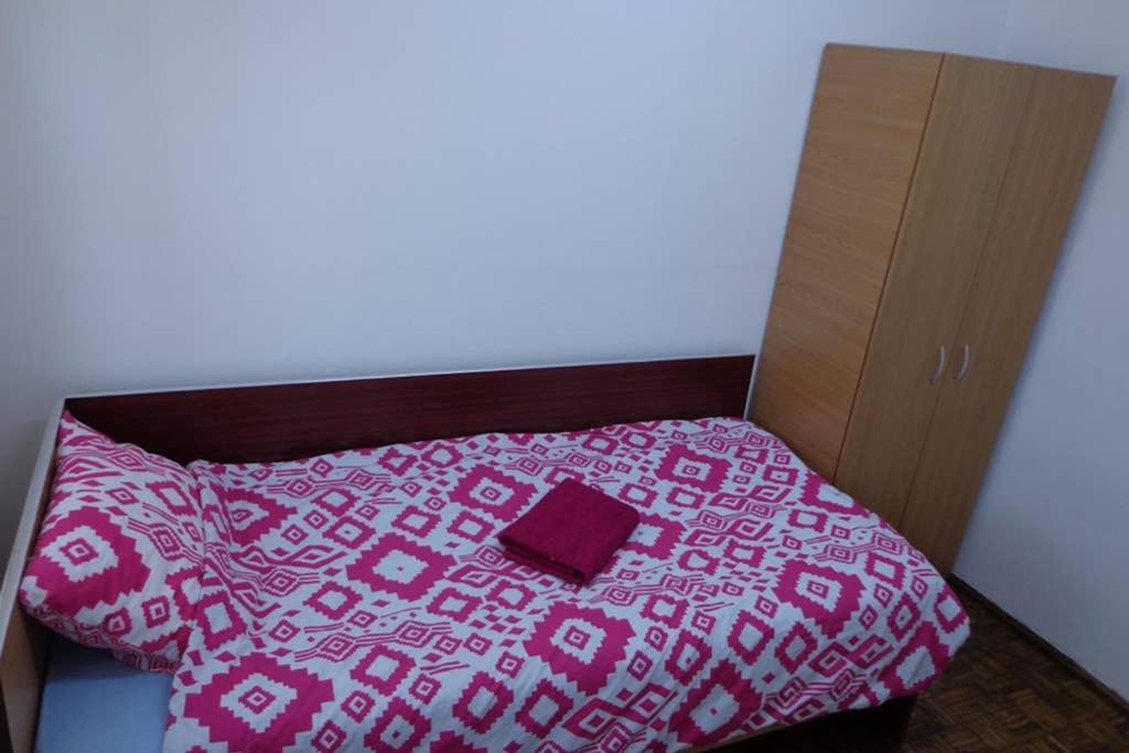 Aldine Comfort : Entire Apartment With 2 Bedrooms Sybin Zewnętrze zdjęcie